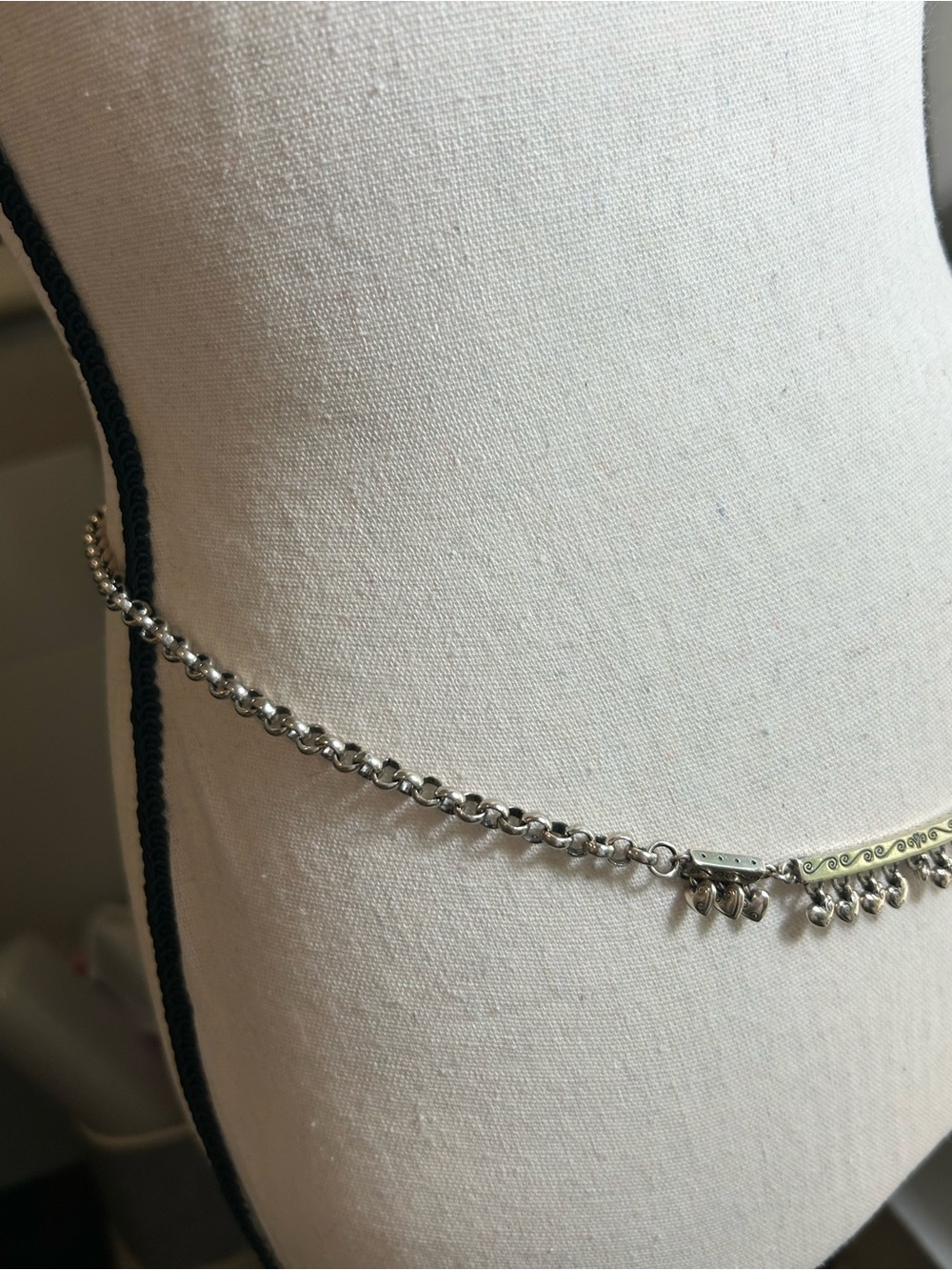 Brighton Dangling Hearts Chain Belt 40"L Round Link Silver Plated Vintage - Picture 3 of 12